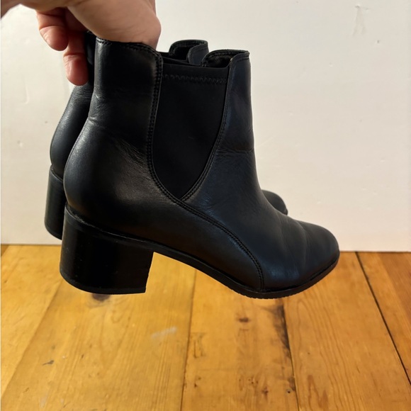 Clarks Ankle Charming Lola Women’s Booties Boots SZ 8 M, Black Leather Pointed - Picture 6 of 15